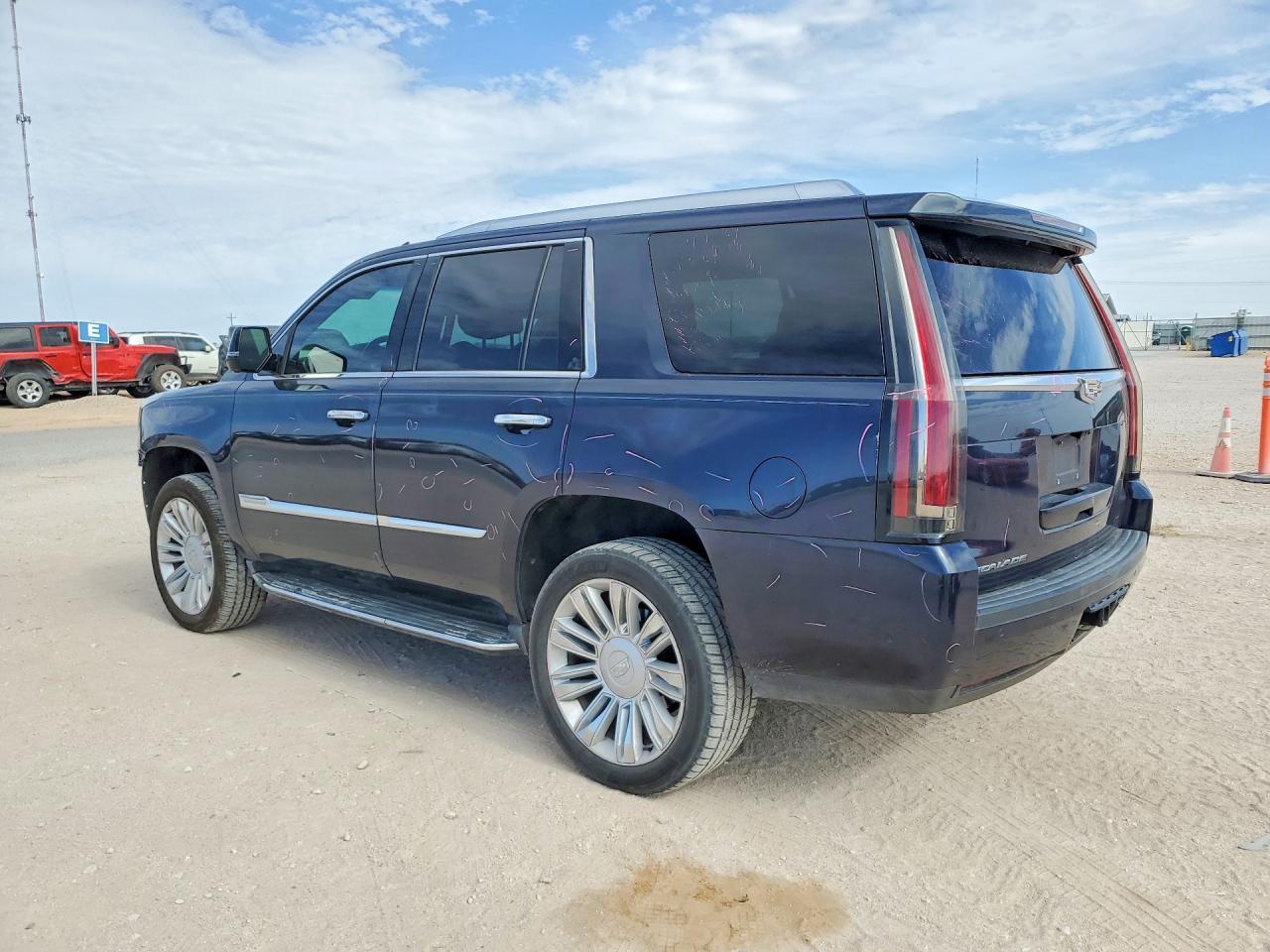2017 CADILLAC ESCALADE