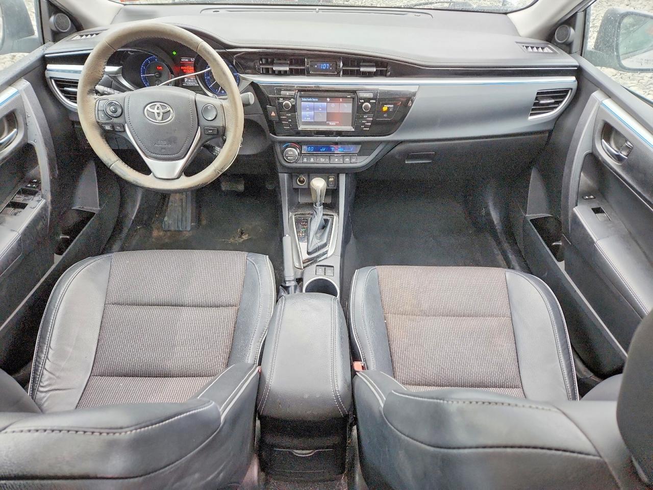 2015 TOYOTA COROLLA