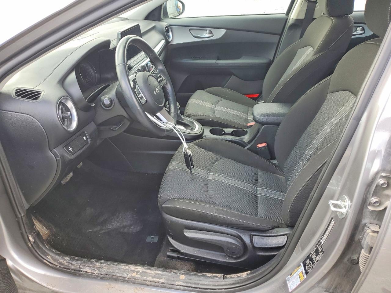 2023 KIA FORTE