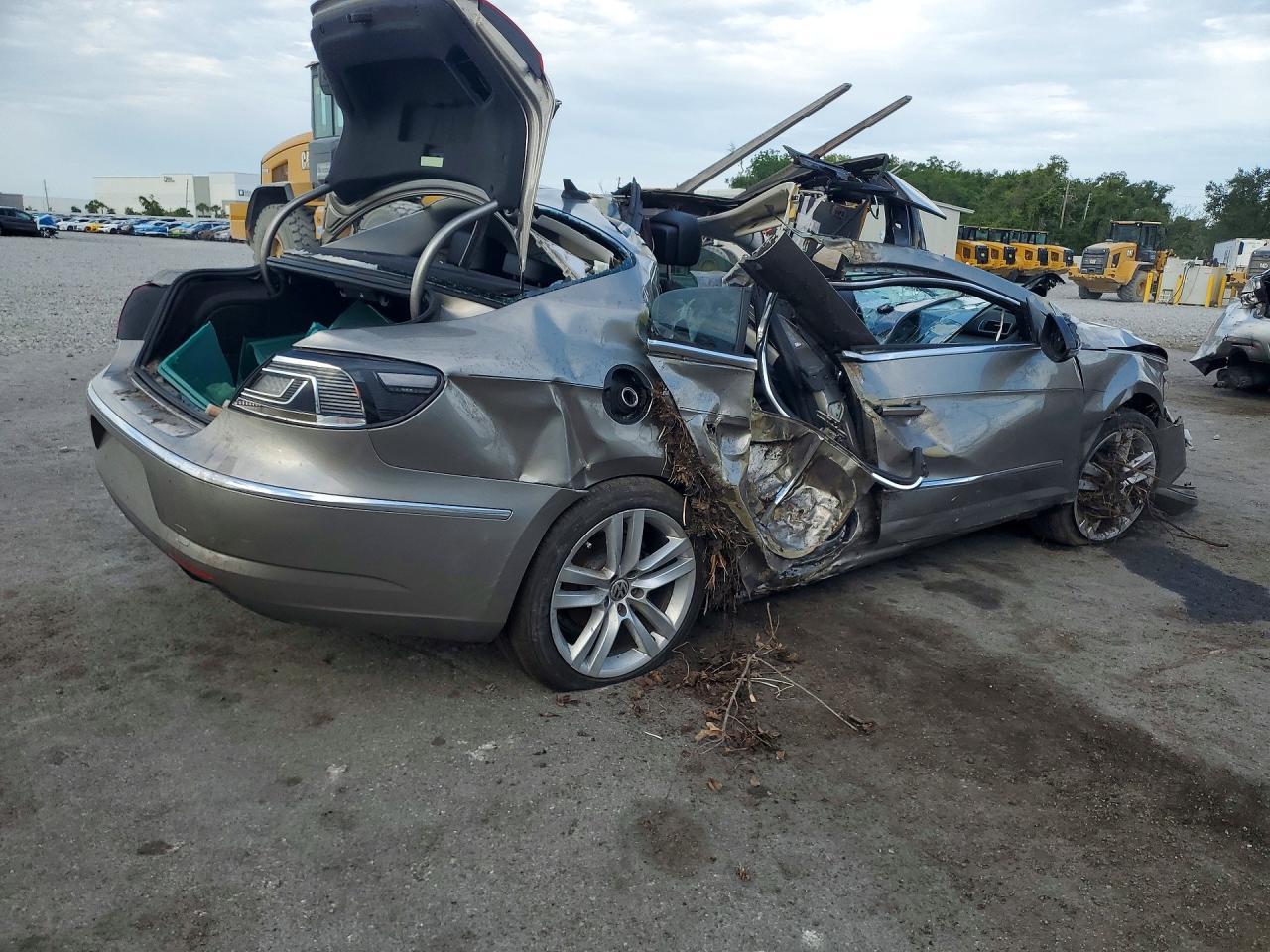 2013 VOLKSWAGEN CC
