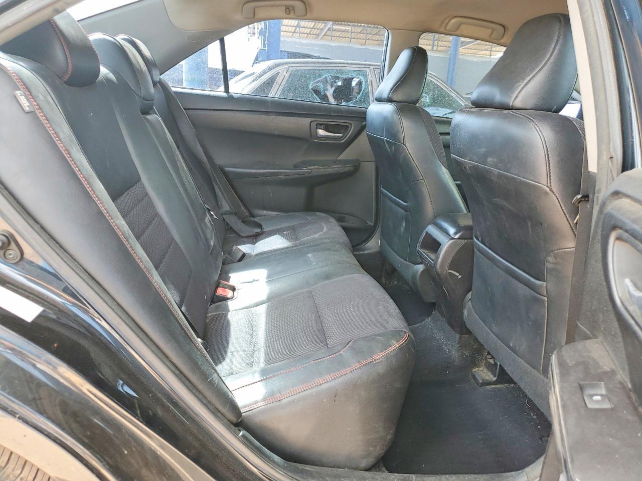 2016 TOYOTA CAMRY