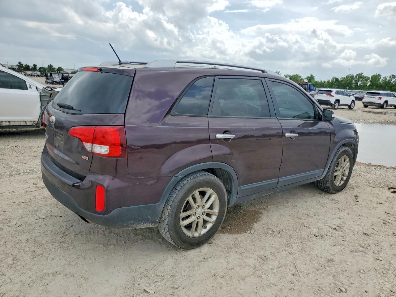 2014 KIA SORENTO