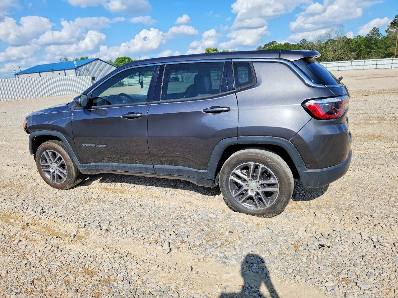 2020 JEEP Compass