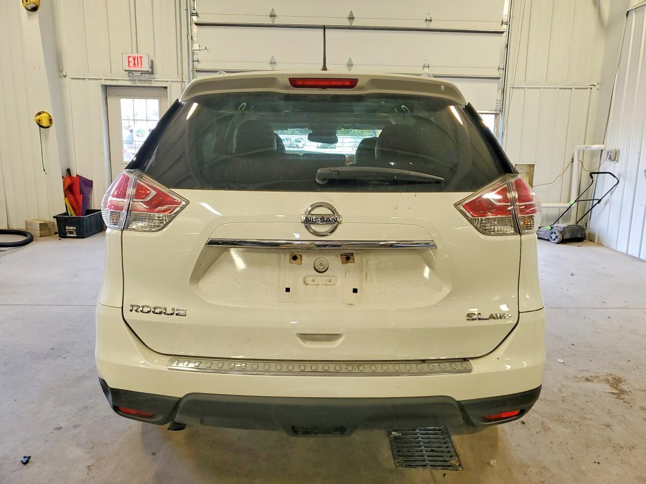2016 NISSAN ROGUE