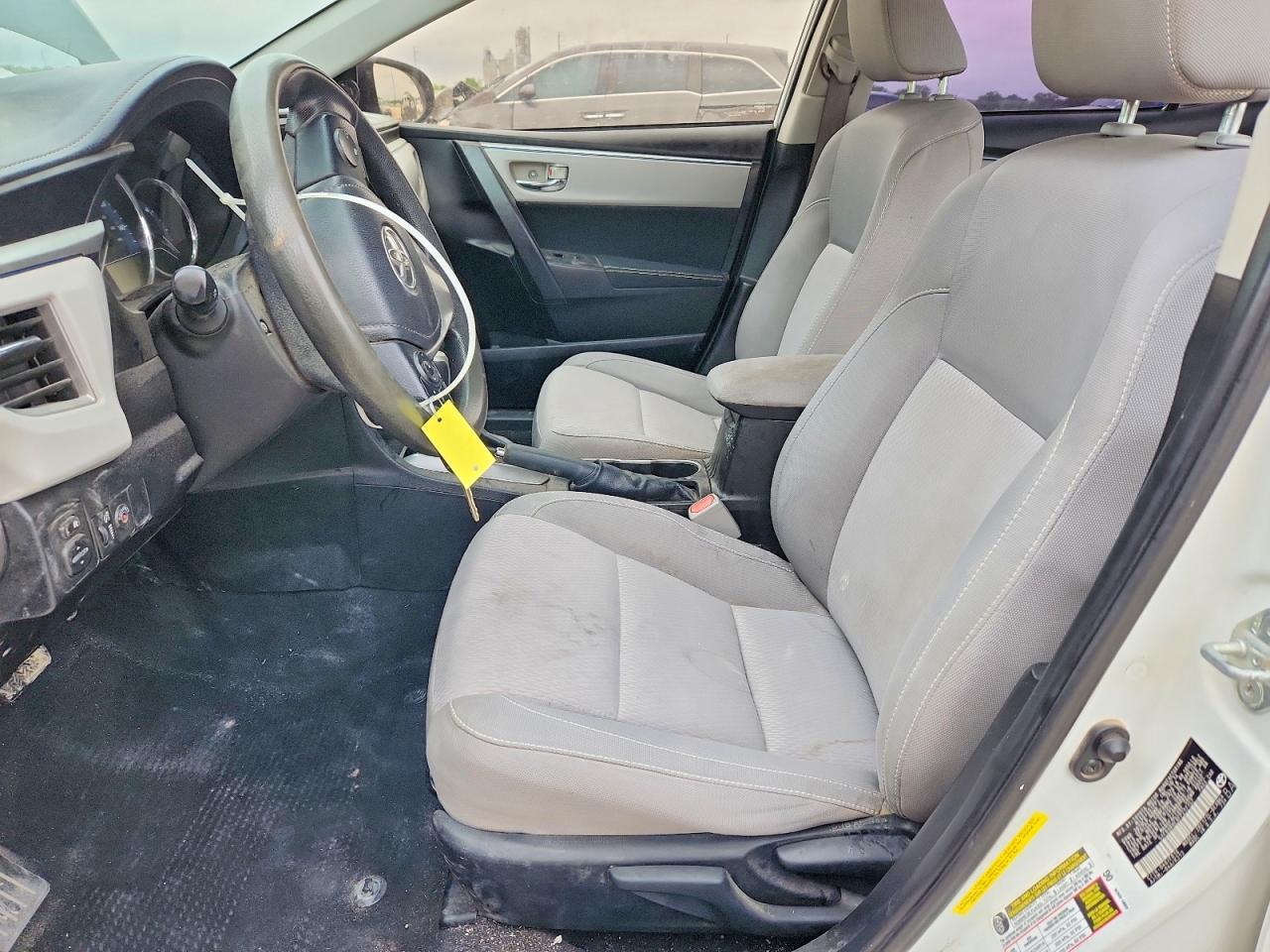 2015 TOYOTA COROLLA