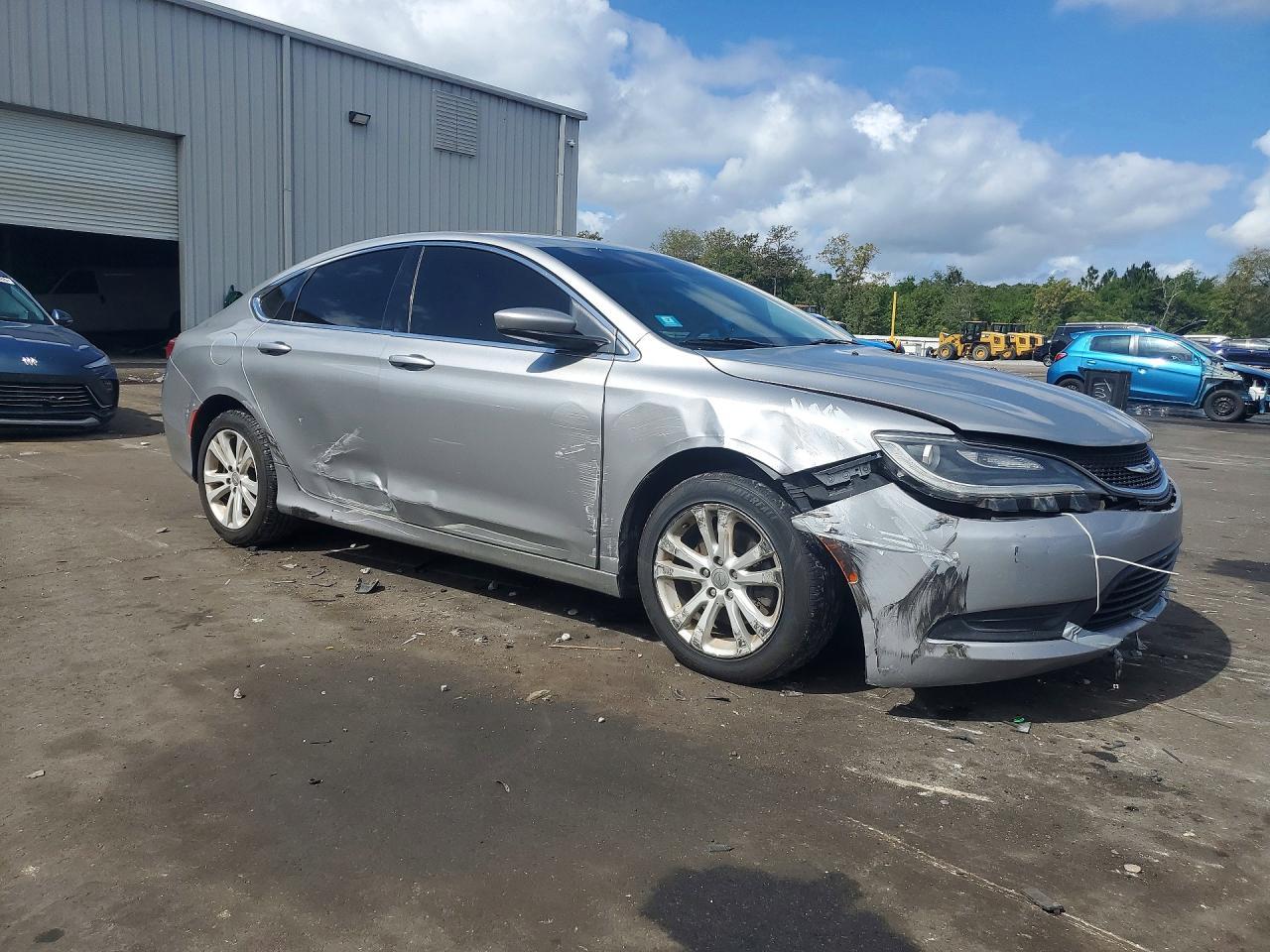 2016 CHRYSLER 200