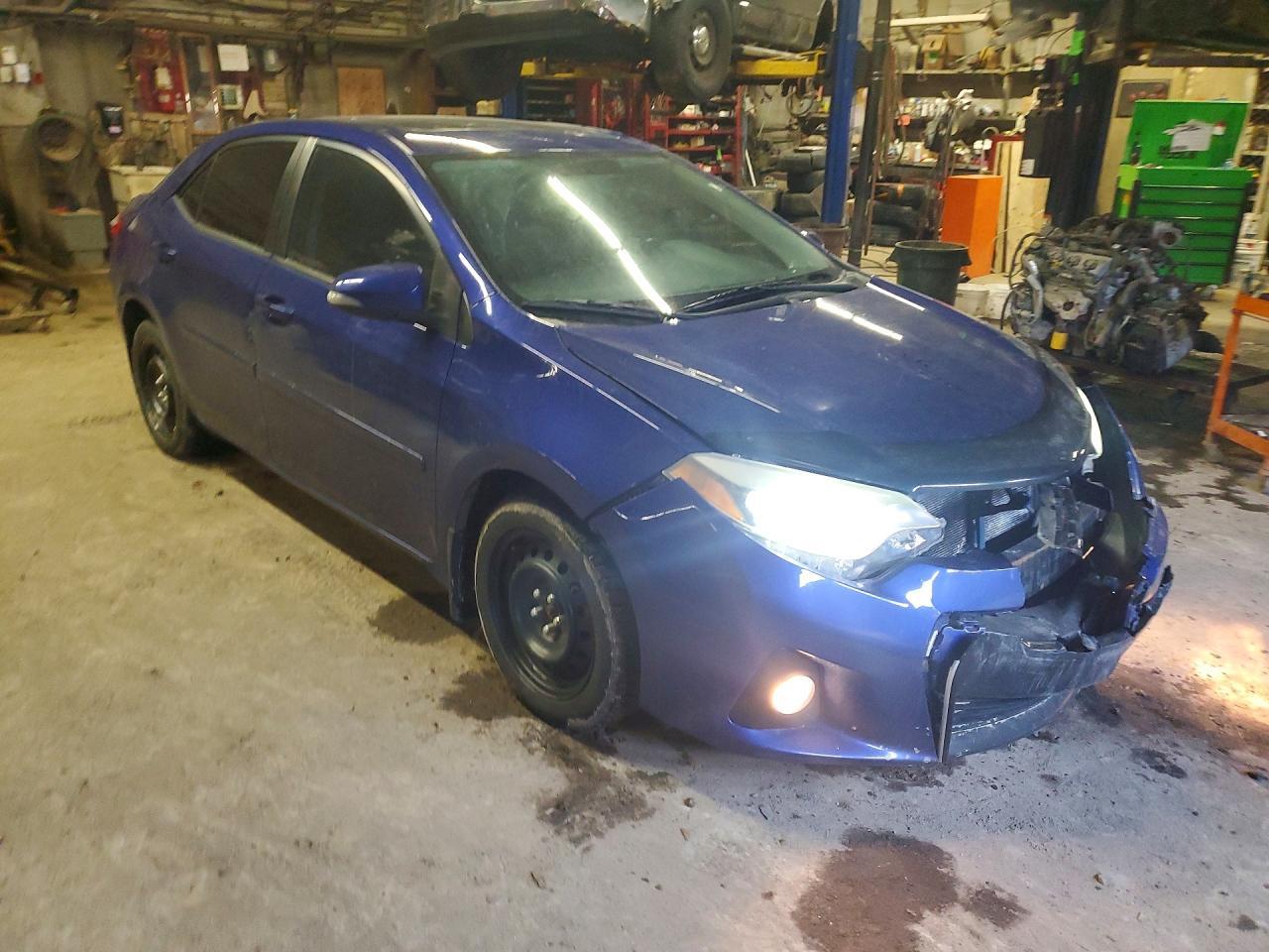 2015 TOYOTA COROLLA