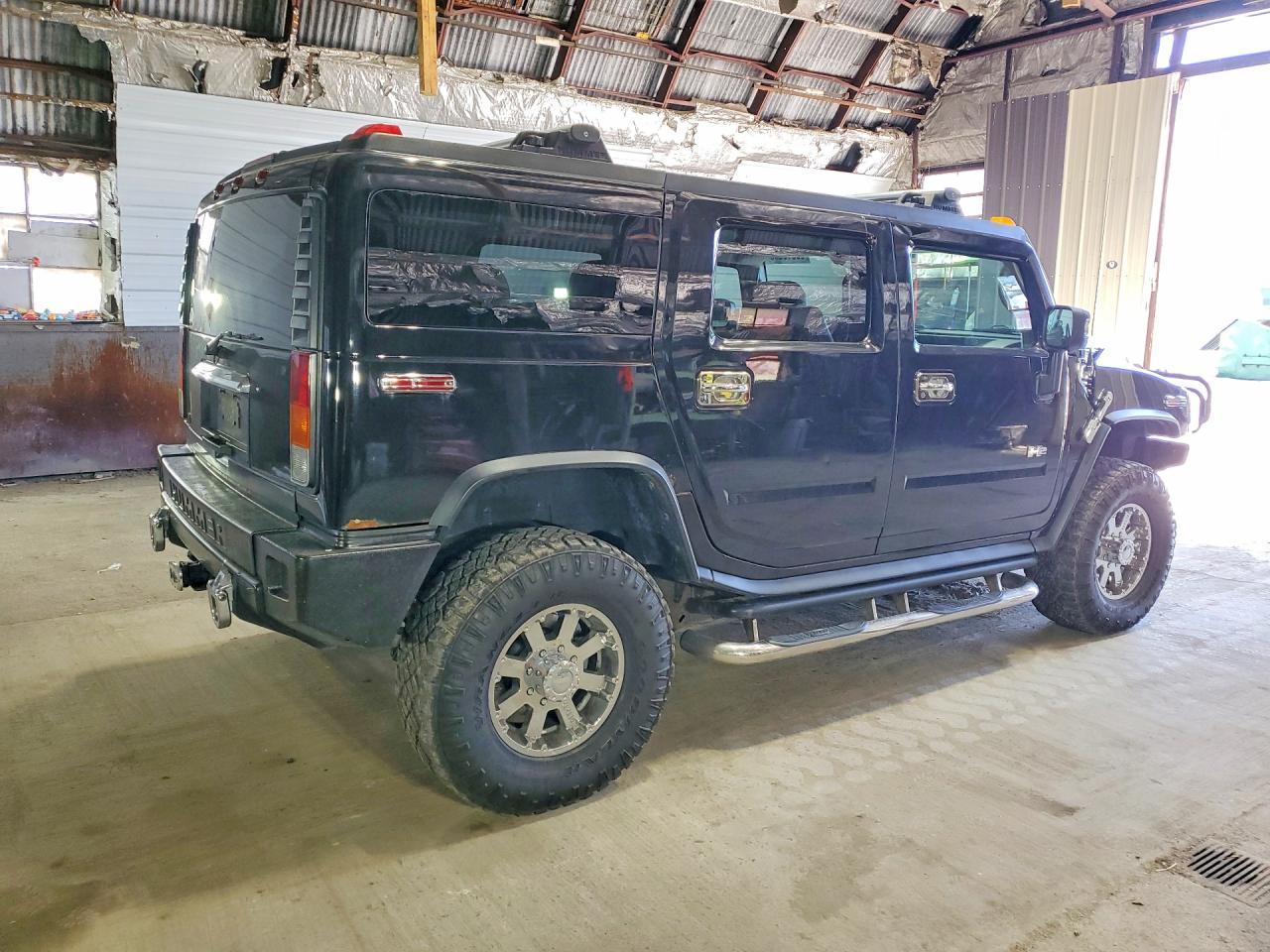 2004 HUMMER H2