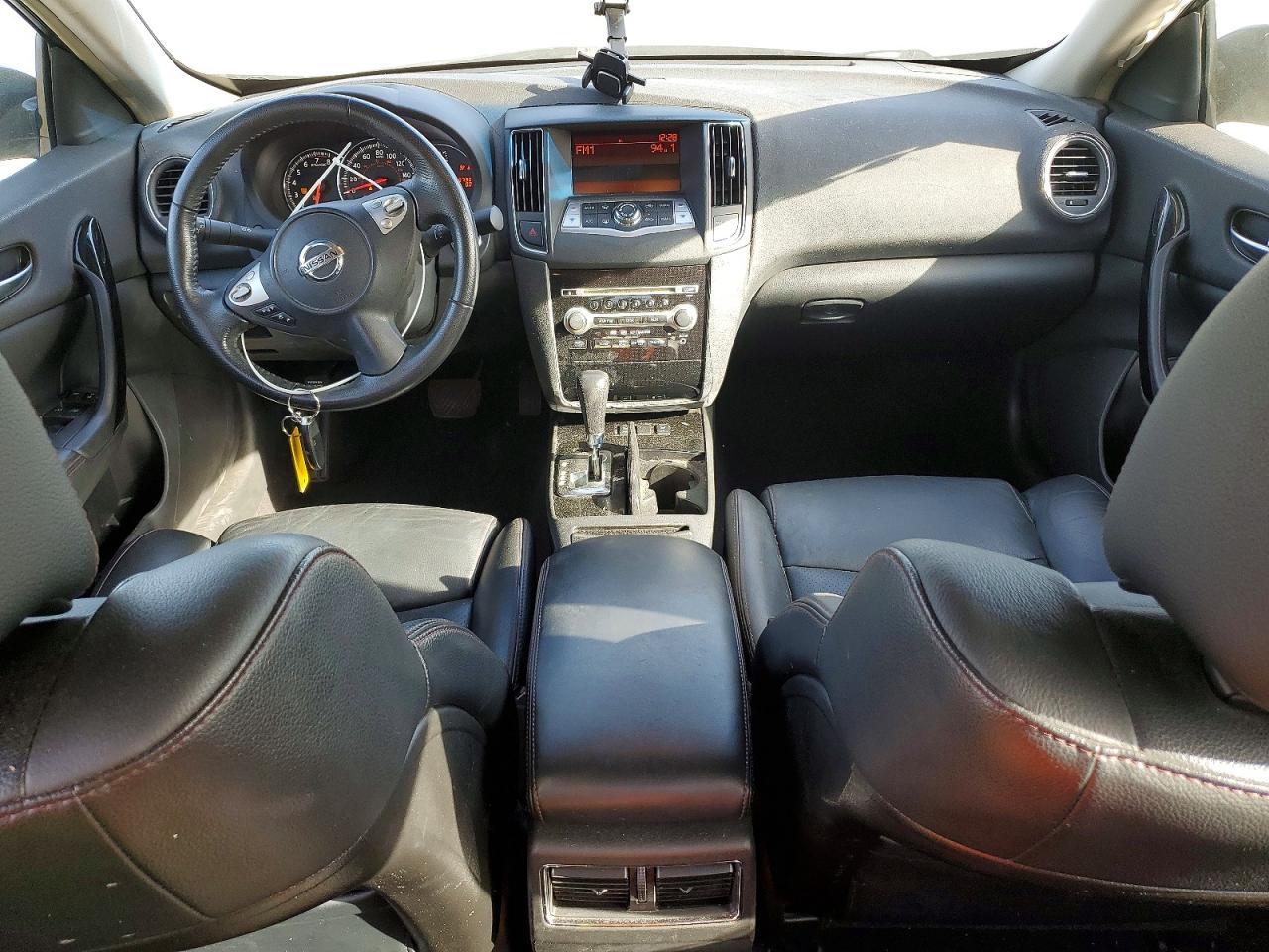 2009 NISSAN Maxima