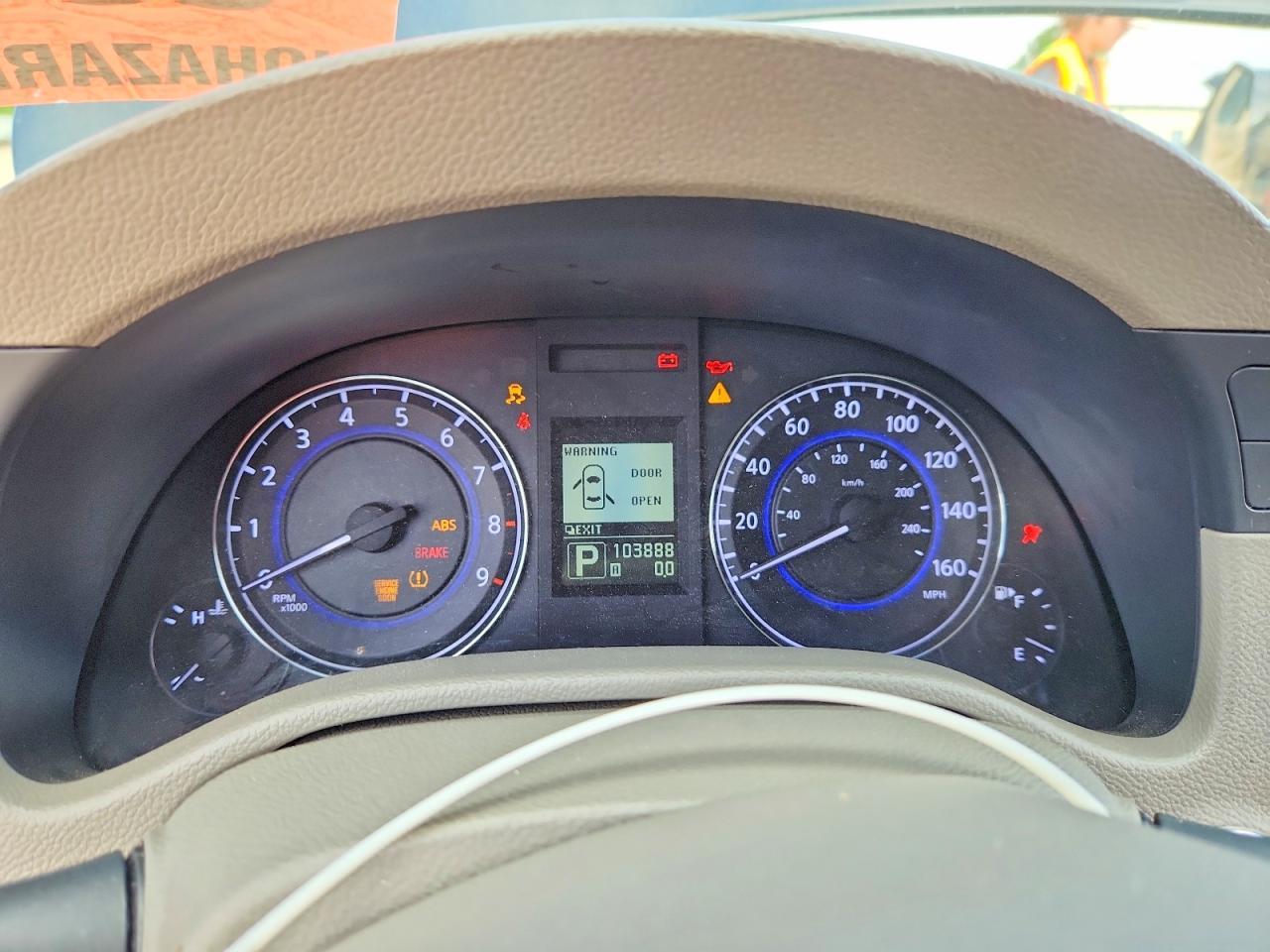 2011 INFINITI G37