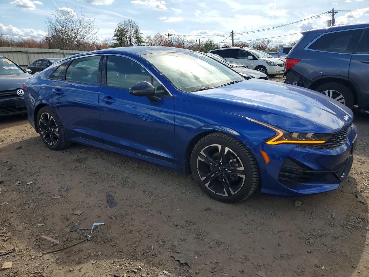 2022 KIA K5