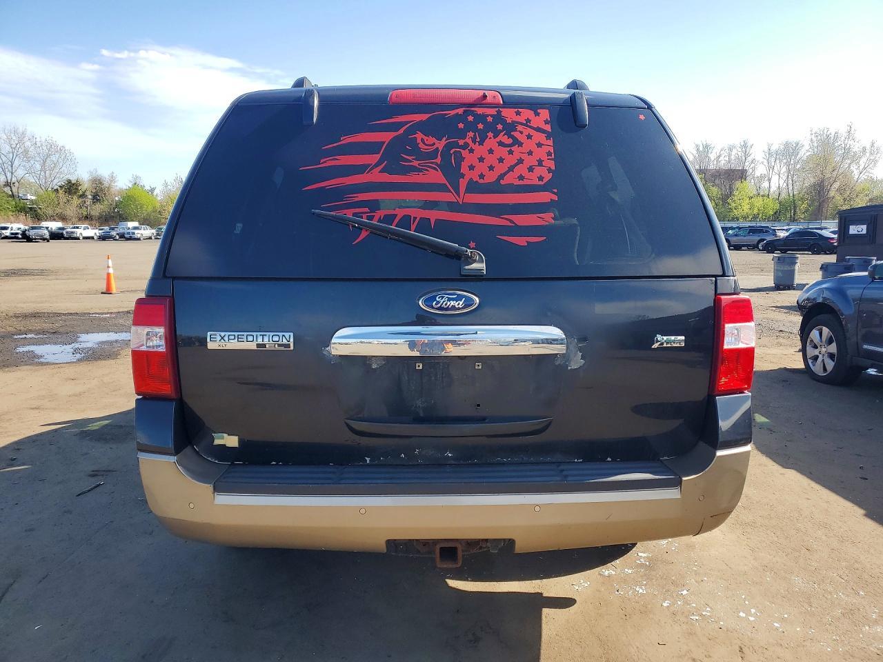 2013 FORD Expedition