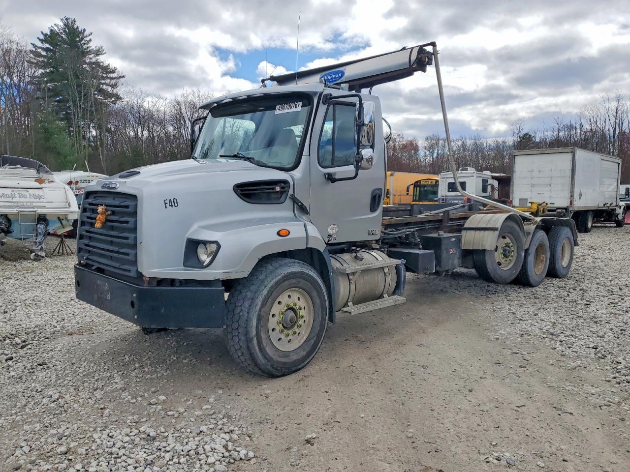 2013 FREIGHTLINER 114SD