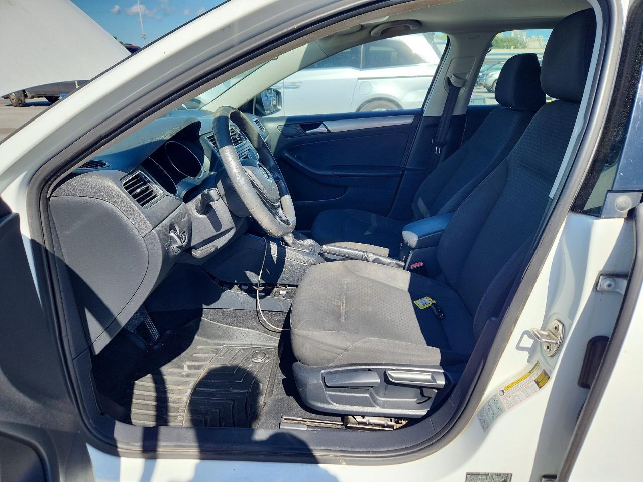 2016 VOLKSWAGEN JETTA