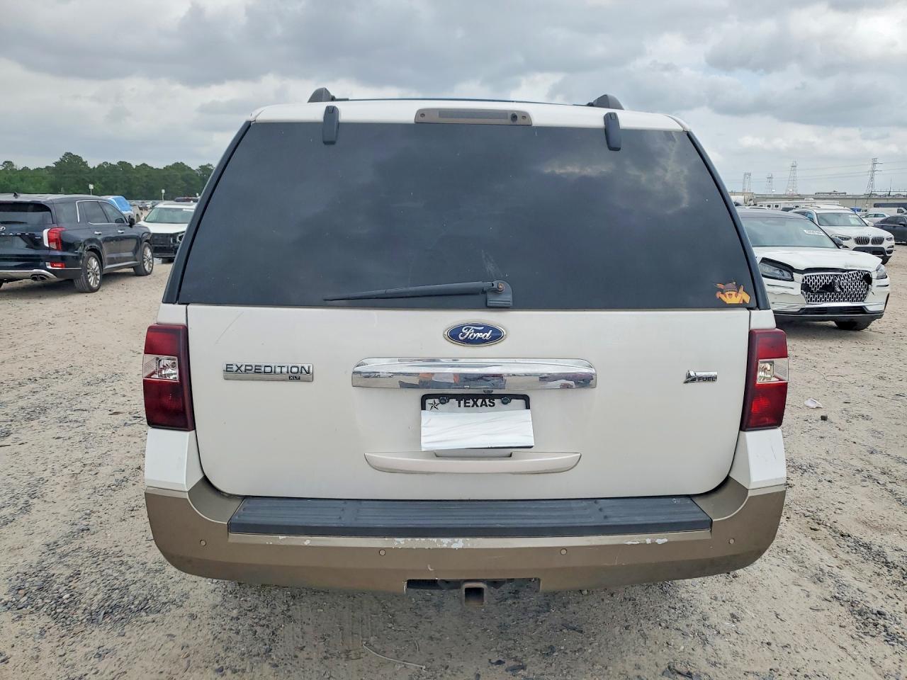 2011 FORD Expedition