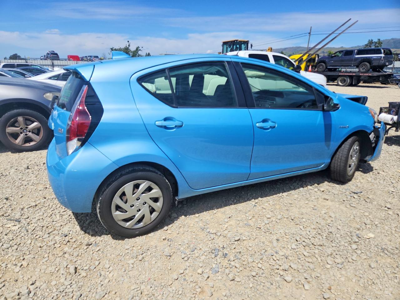 2016 TOYOTA Prius c