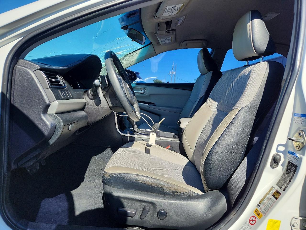 2017 TOYOTA CAMRY
