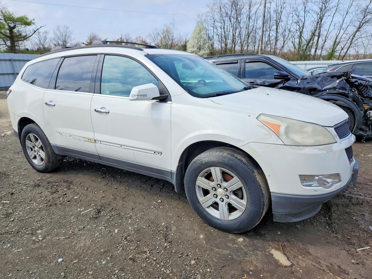 2011 CHEVROLET TRAVERSE
