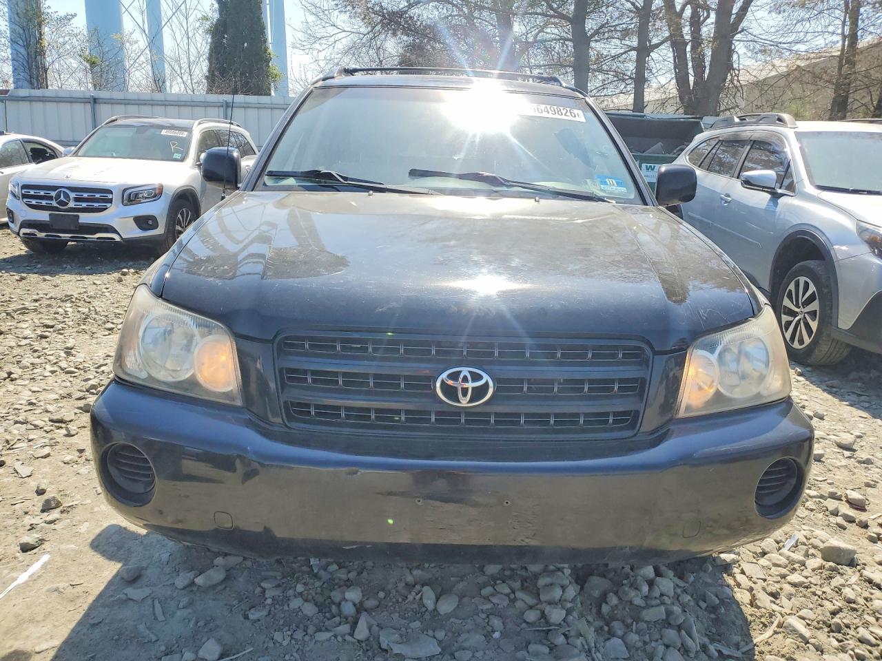 2002 TOYOTA HIGHLANDER