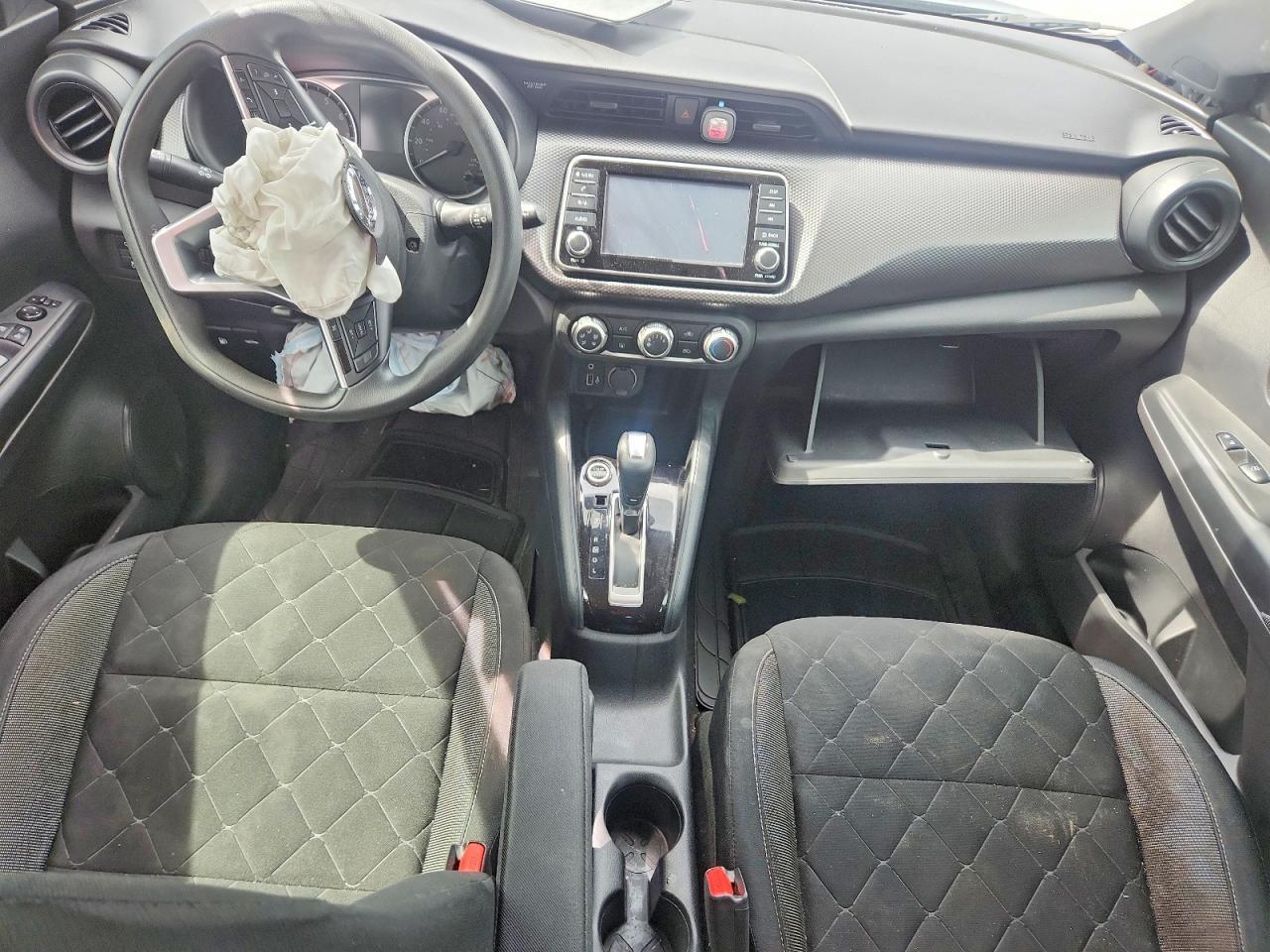 2020 NISSAN KICKS