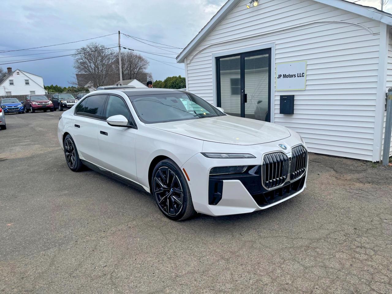 2023 BMW i7