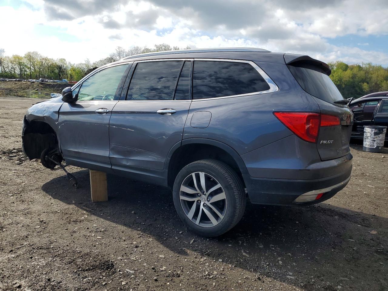 2017 HONDA PILOT