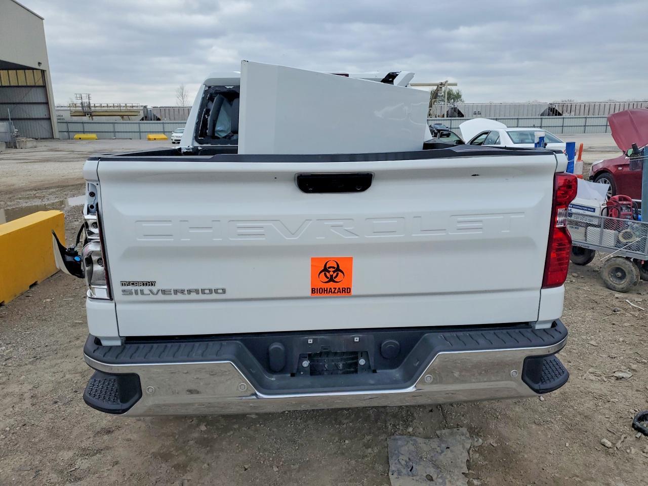 2024 CHEVROLET Silverado