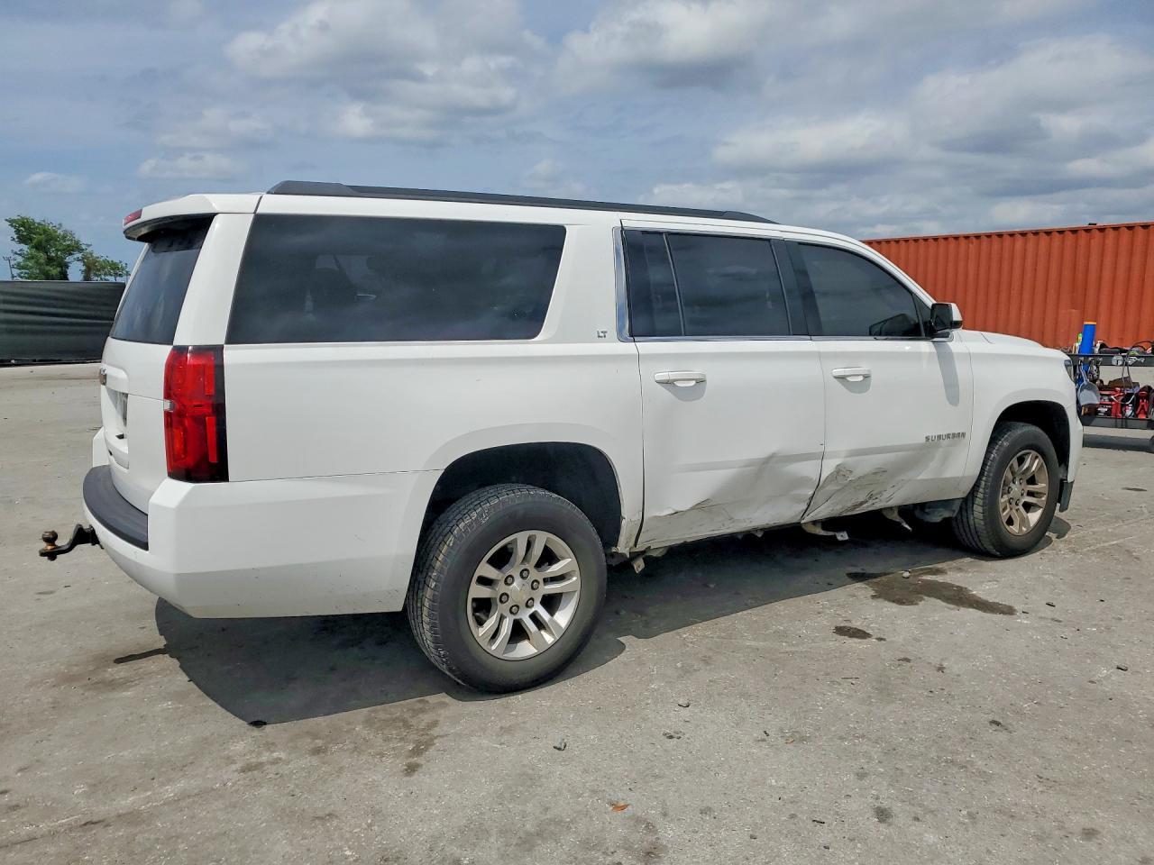 2018 CHEVROLET Suburban