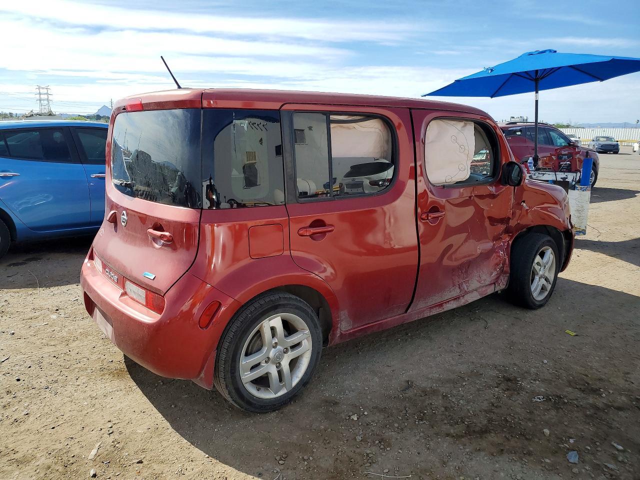 2014 NISSAN CUBE