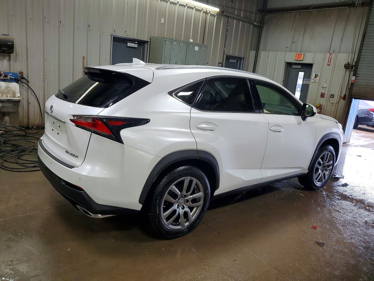 2016 LEXUS NX 200T