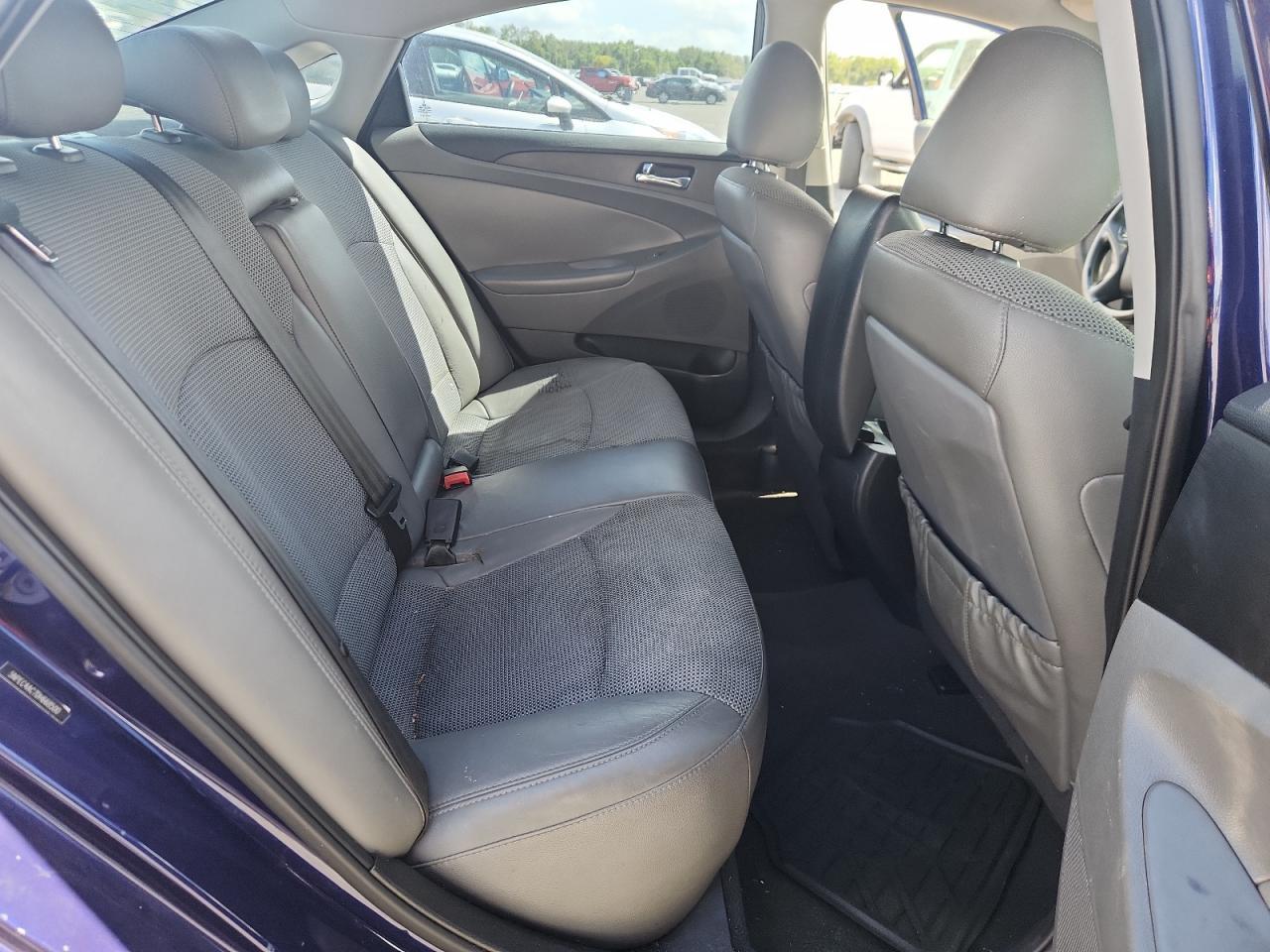 2013 HYUNDAI SONATA