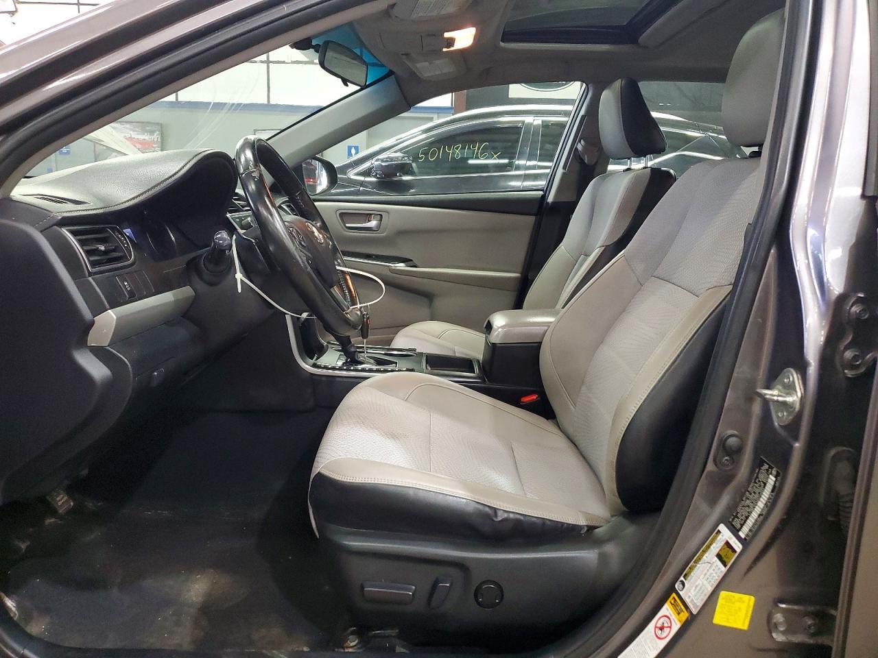 2016 TOYOTA CAMRY