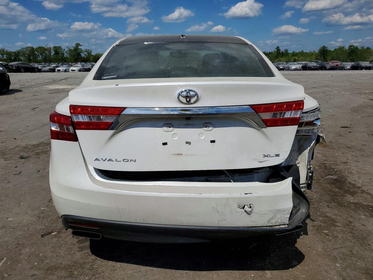 2014 TOYOTA Avalon