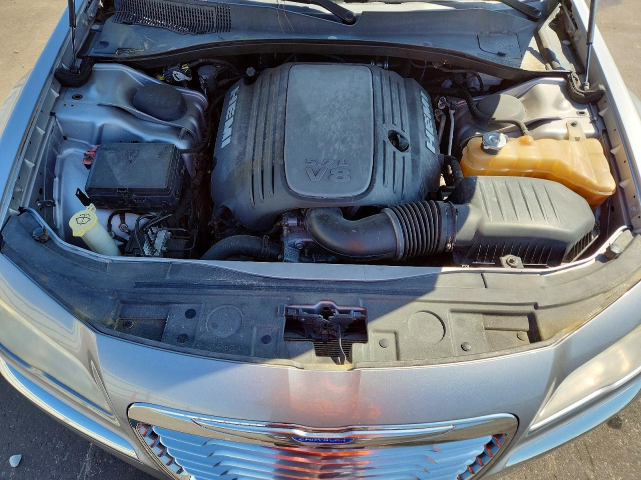 2011 CHRYSLER 300