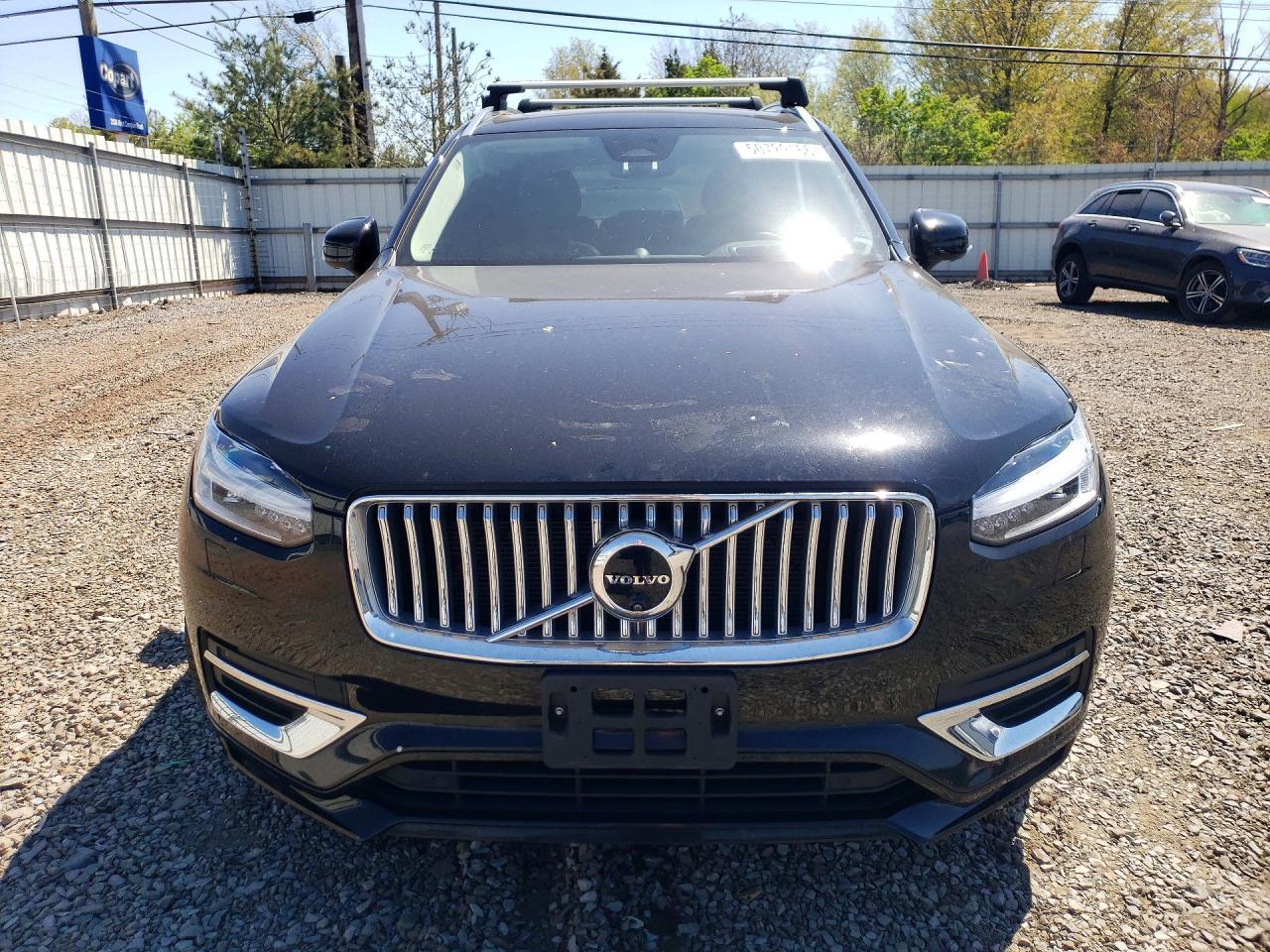 2024 VOLVO XC90