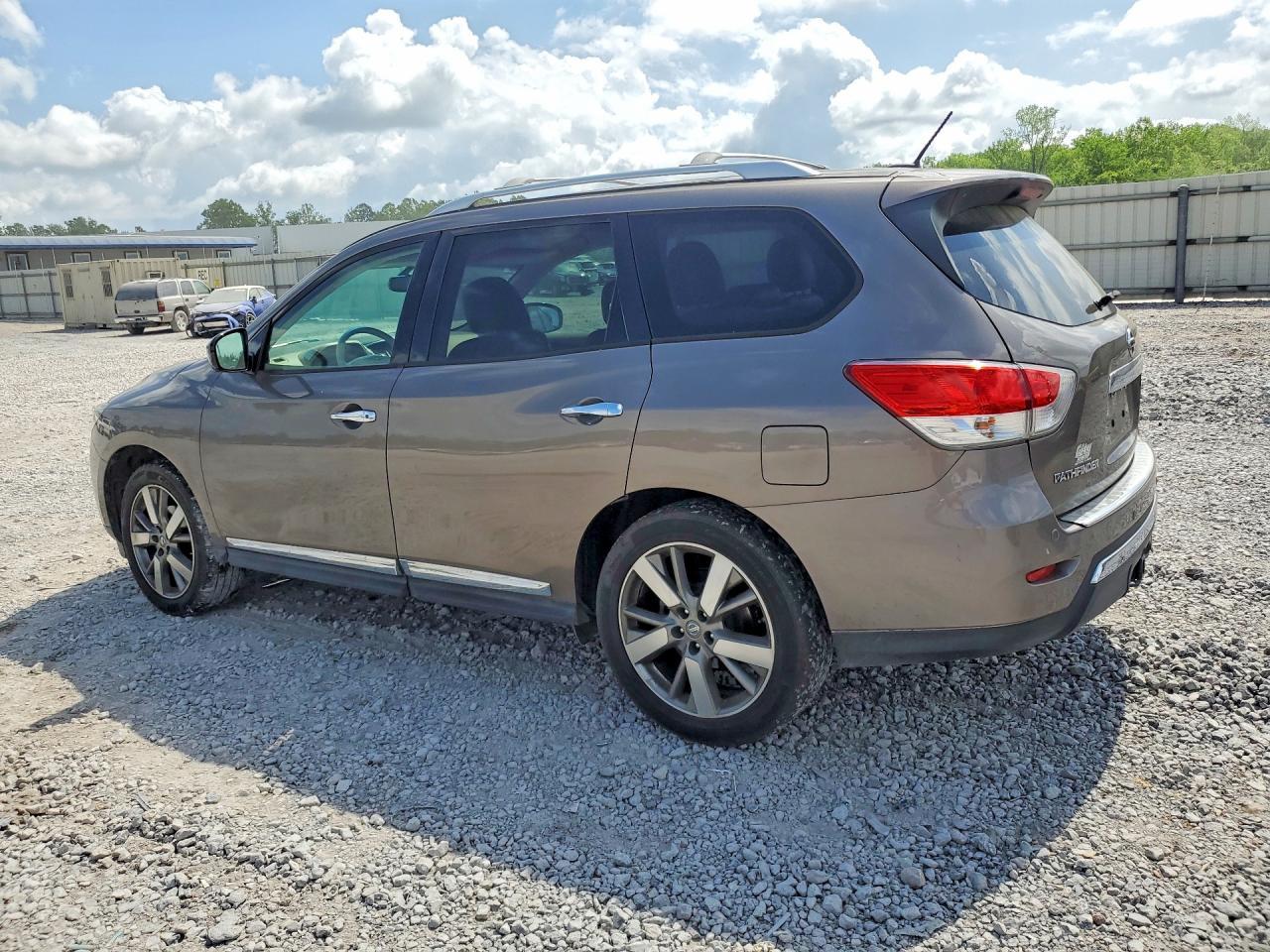 2013 NISSAN PATHFINDER