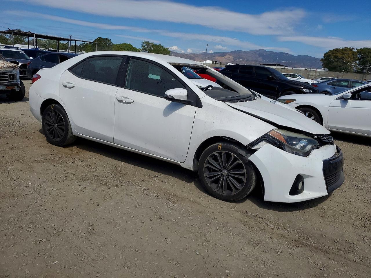2016 TOYOTA COROLLA