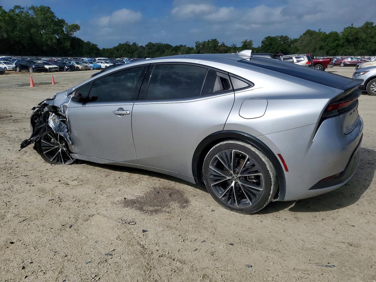 2024 TOYOTA PRIUS