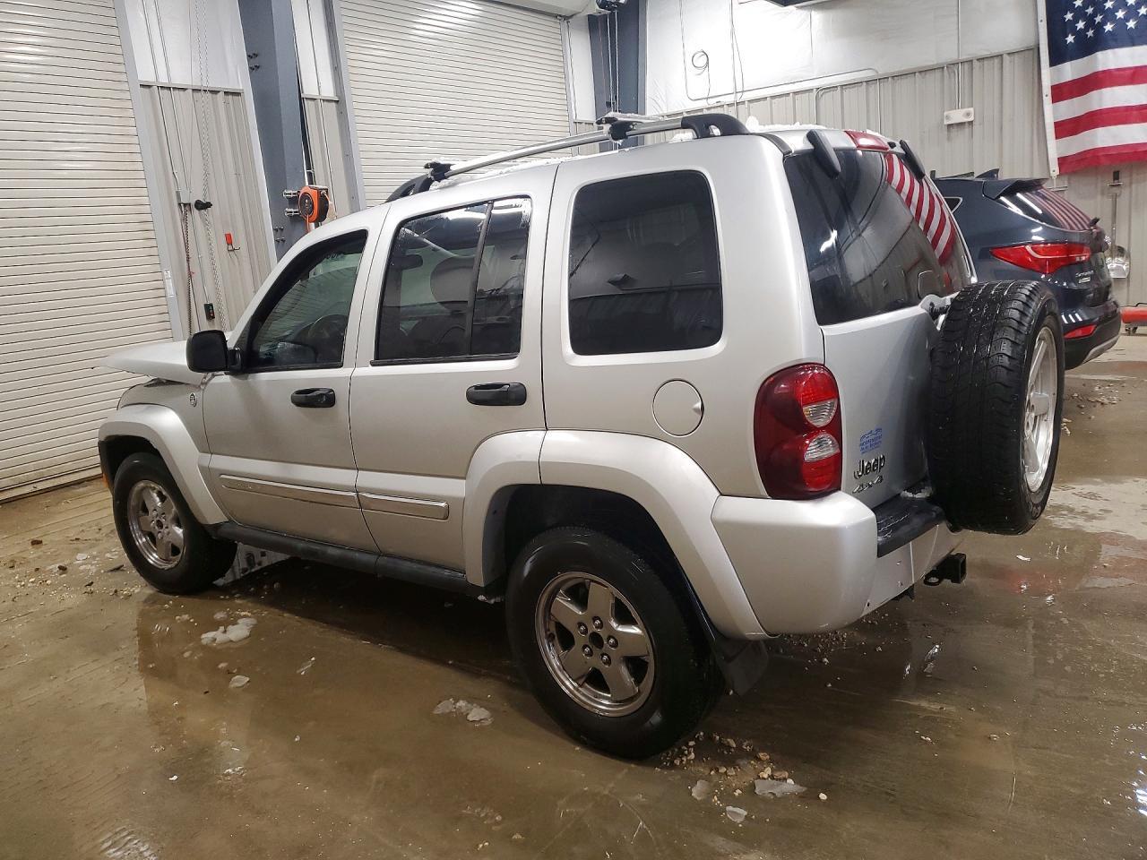 2005 JEEP Liberty