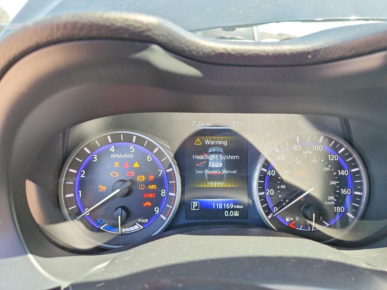 2015 INFINITI Q50