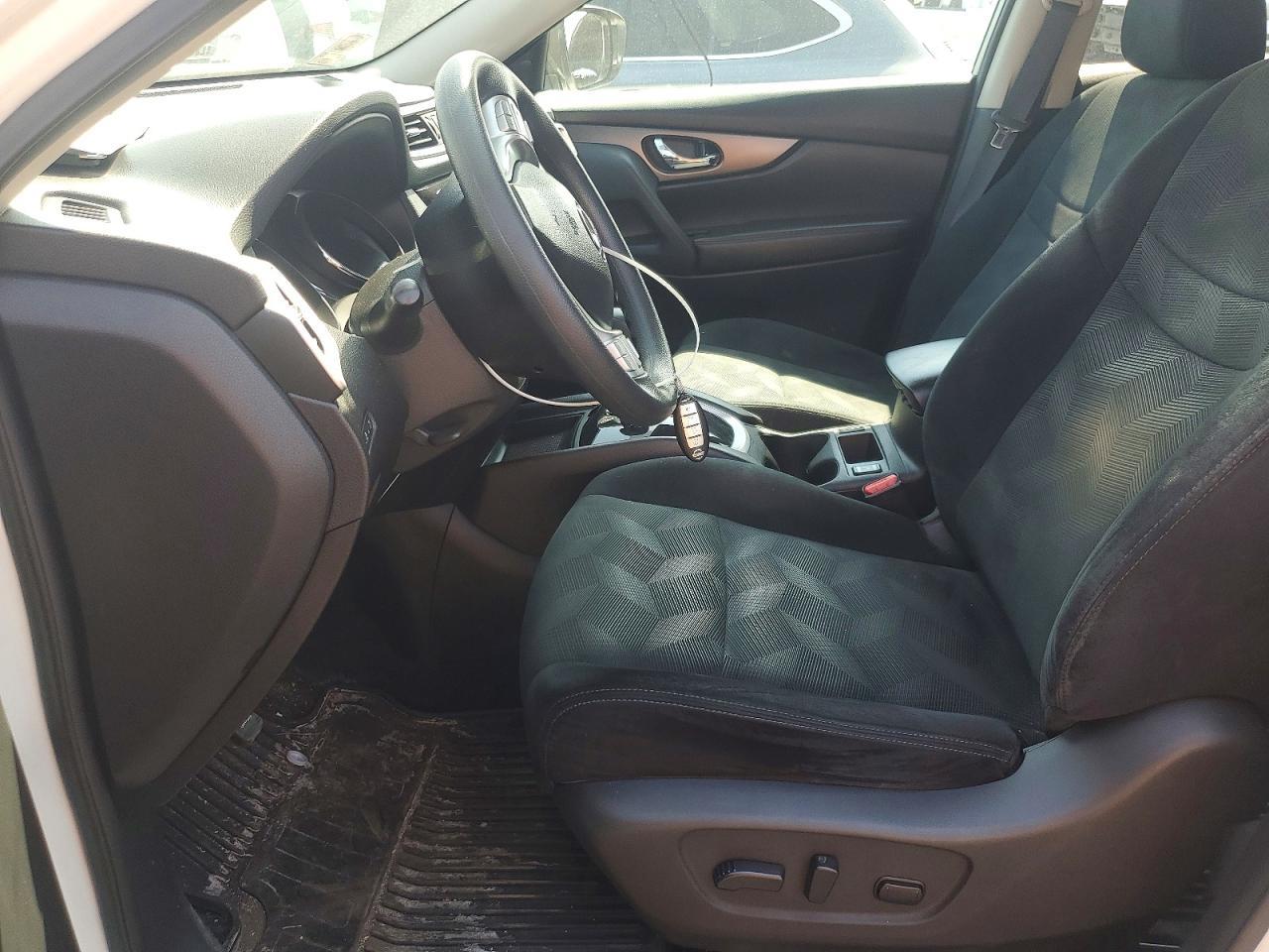 2016 NISSAN ROGUE