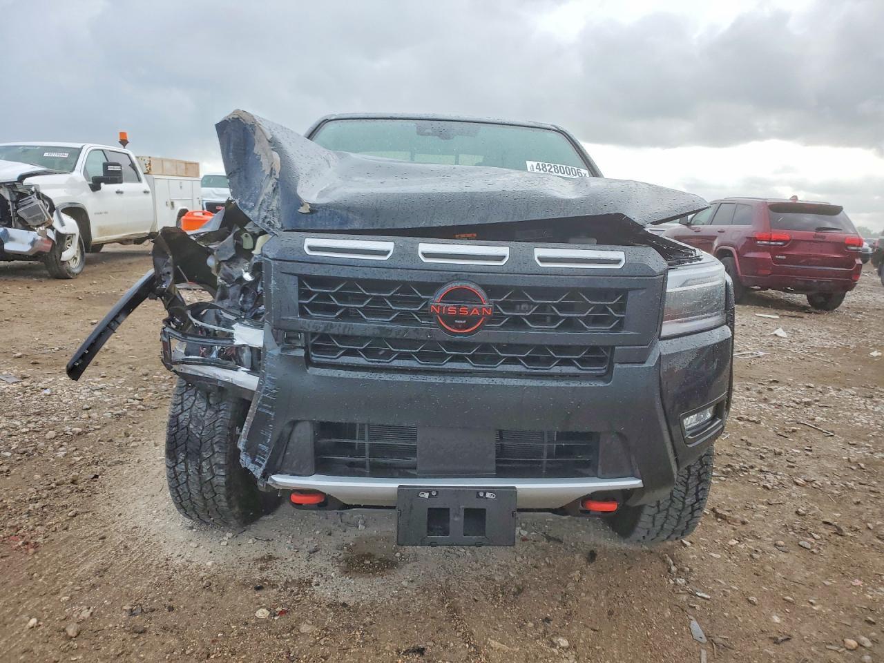 2025 NISSAN Frontier