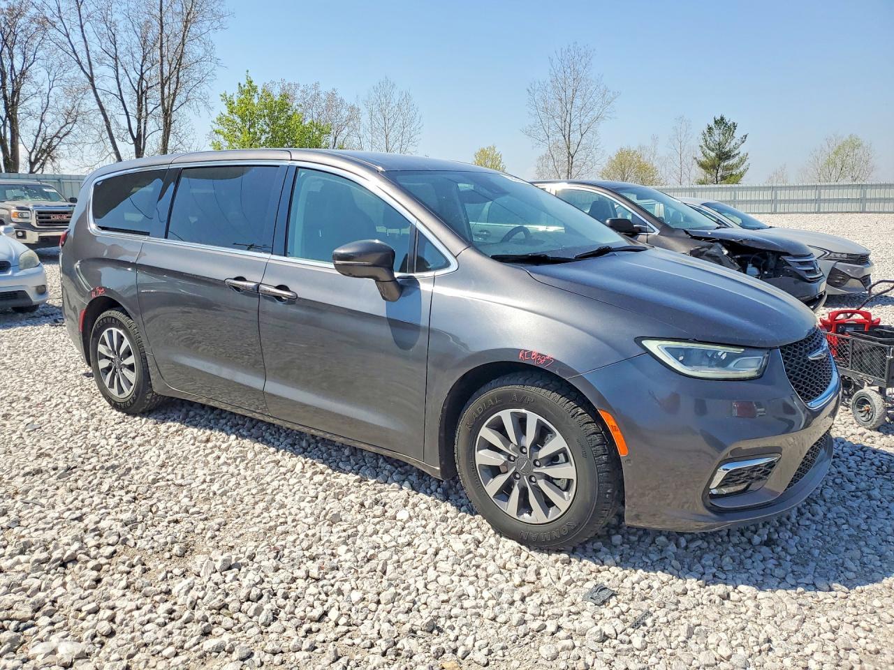 2022 CHRYSLER Pacifica