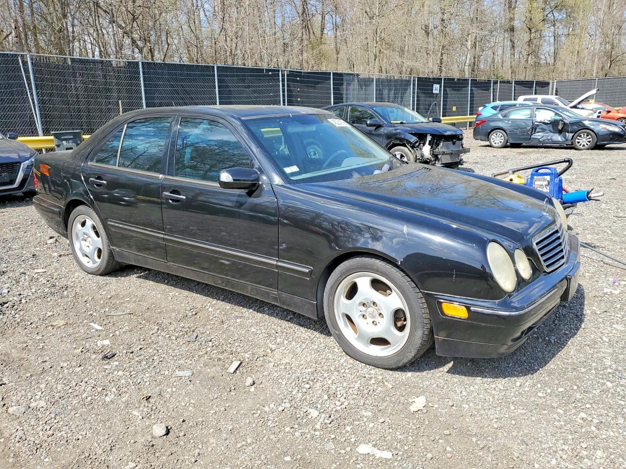 2001 MERCEDES-BENZ E-Class