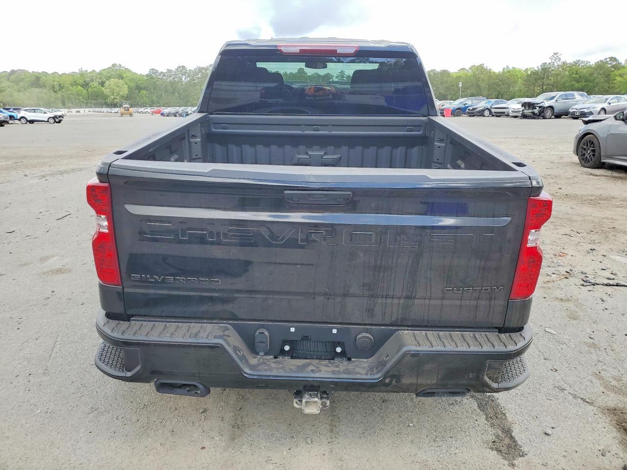 2026 CHEVROLET Silverado