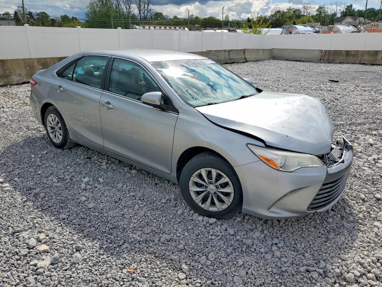 2016 TOYOTA CAMRY