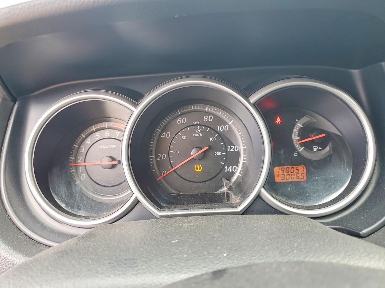 2011 NISSAN VERSA