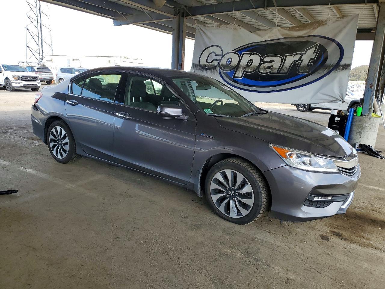 2017 HONDA ACCORD