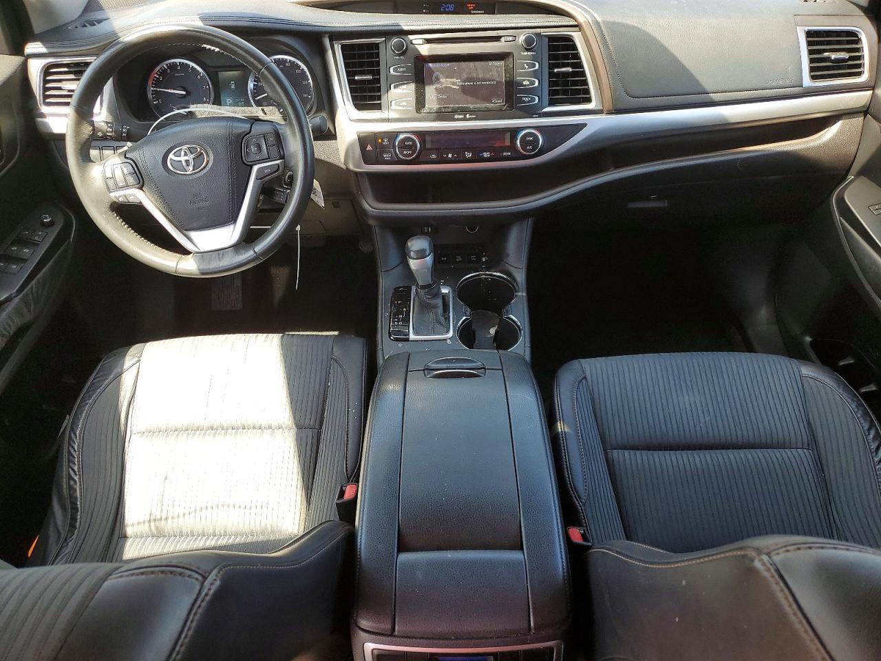 2015 TOYOTA HIGHLANDER