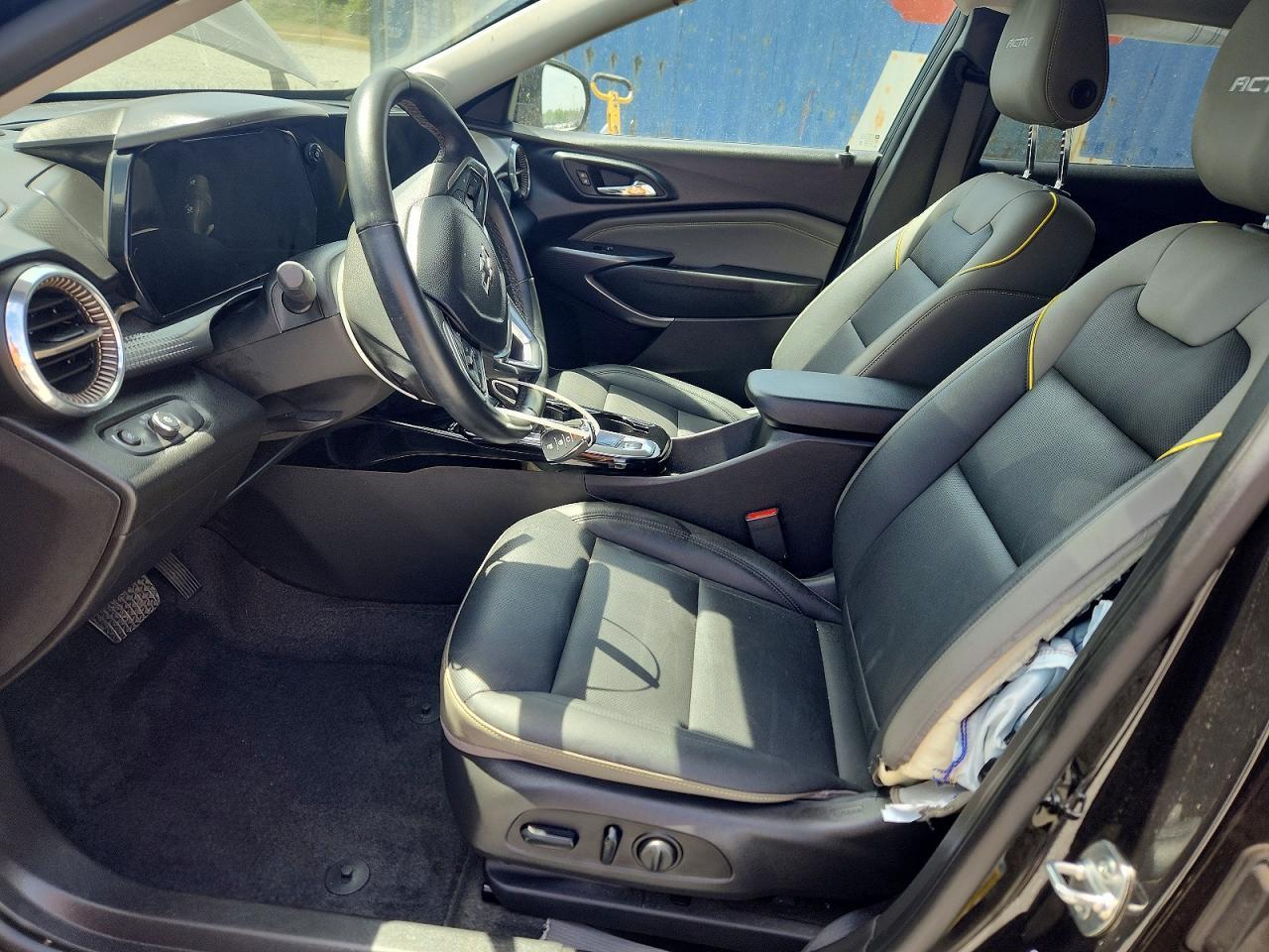 2025 CHEVROLET TRAX